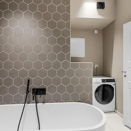 Prime L 84 Sqm High-end L Quality & Comfort L *
